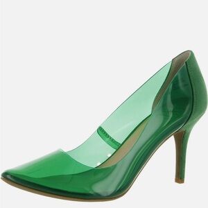 7.5 inc green woman’s pumps